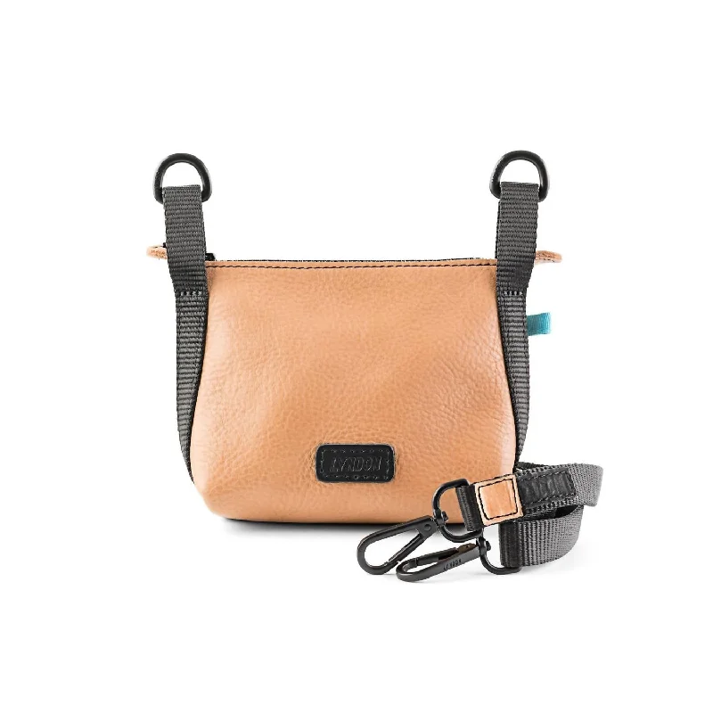 Timeless satchels for women with classic leather and brass hardware for style -Men's Leather Junior Crossbody Bag In Sand