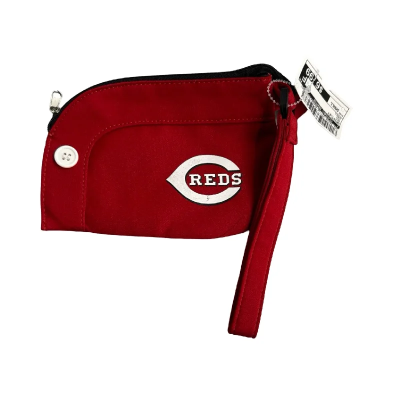 Handle bags with sleek zippers for closure -Cincinnati Reds Wristlet By Clothes Mentor, Size: Small