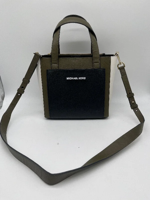 Canvas handle bags perfect for casual outings -Crossbody Designer By Michael Kors, Size: Small