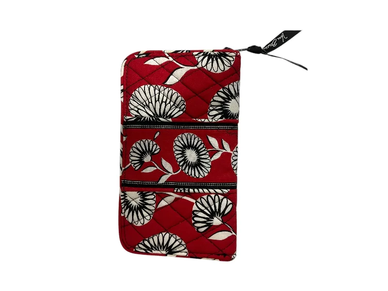 Handle bags with sleek hardware for sophistication -Wallet By Vera Bradley, Size: Large