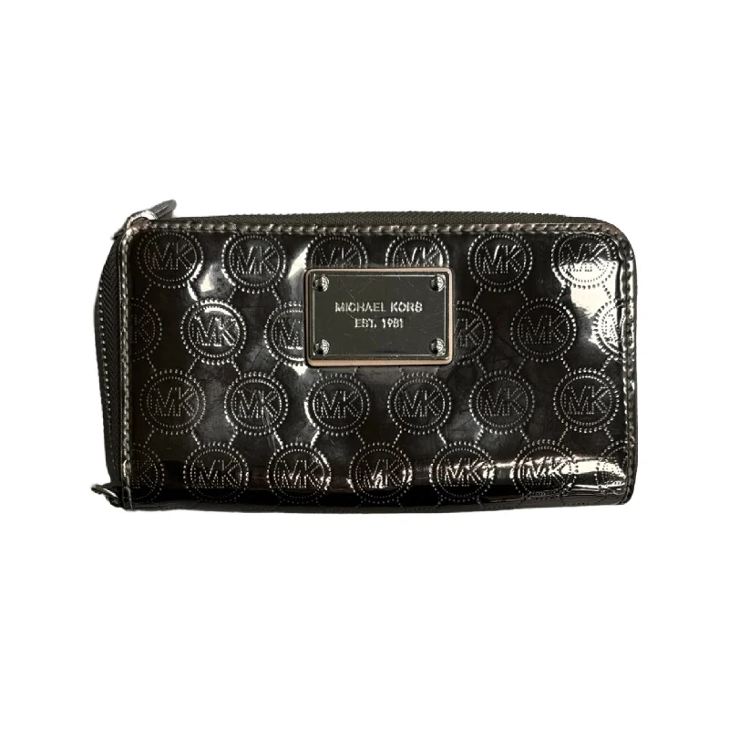 Vegan leather handle bags for eco-friendly chic -Wallet Designer By Michael Kors, Size: Medium