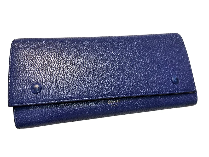 Handle bags with vintage vibes for nostalgia -Wallet Luxury Designer By Celine, Size: Small